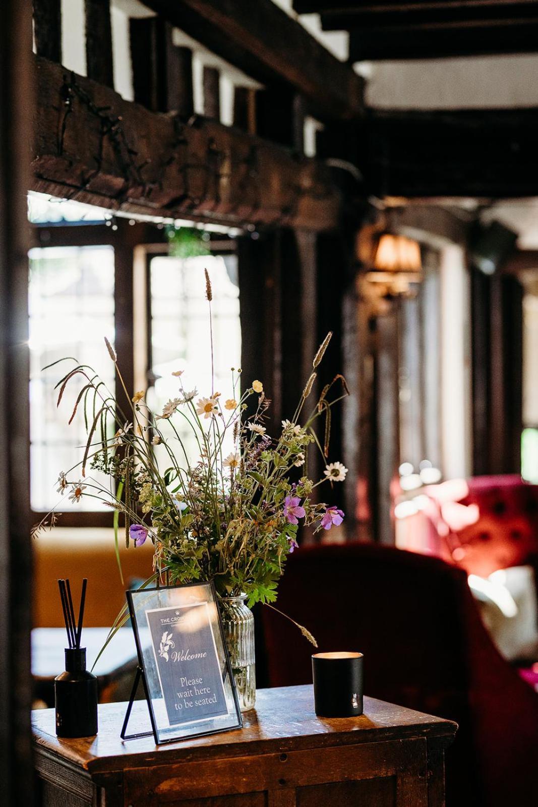 The Crown Inn Chiddingfold Esterno foto
