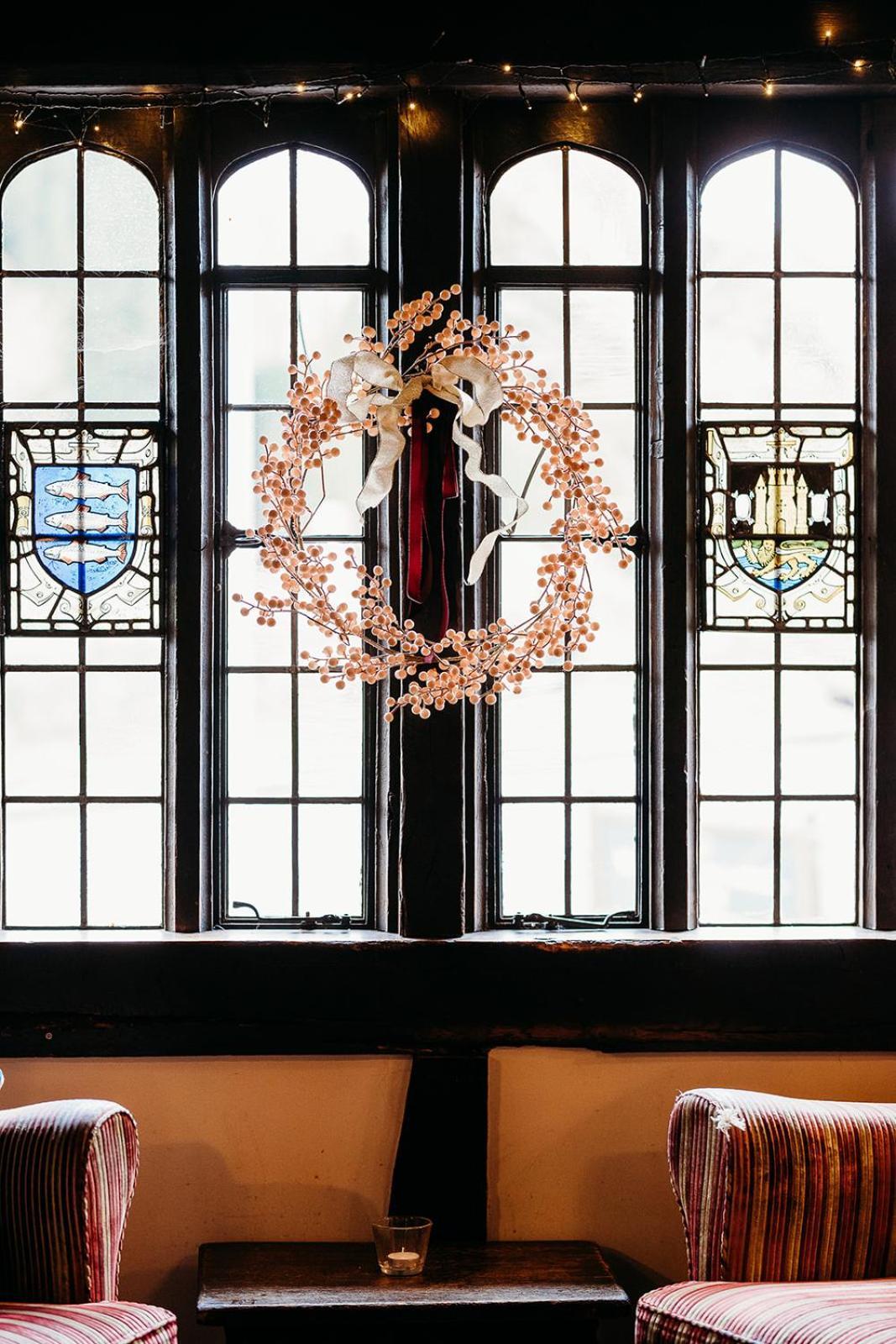 The Crown Inn Chiddingfold Esterno foto
