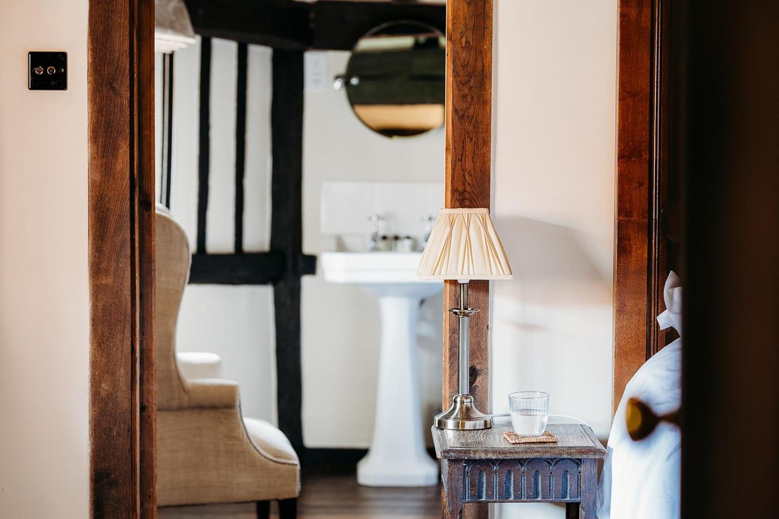 The Crown Inn Chiddingfold Esterno foto